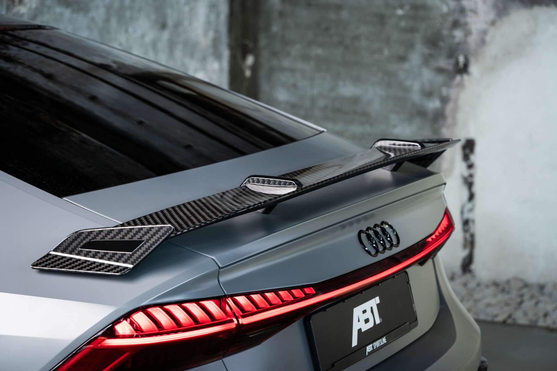 Close-up of rear spoiler